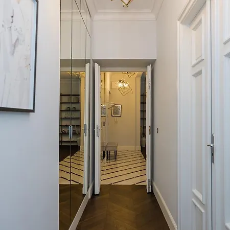 公寓 Widok Apartment, City Center, Free Parking 华沙