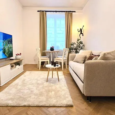 Widok Apartment, City Center, Free Parking