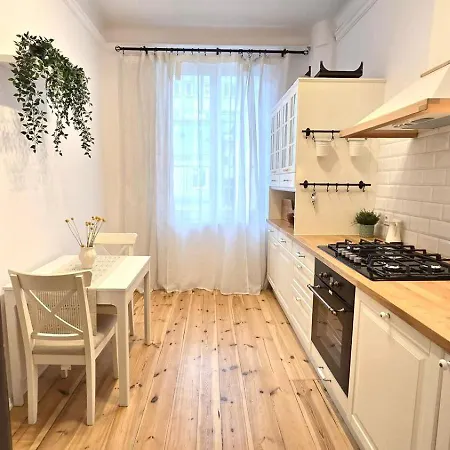 Widok Apartment, City Center, Free Parking 华沙